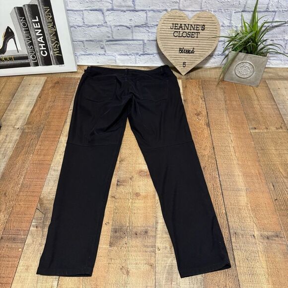 Lululemon ABC Slim *Warpstreme 34"
Black size 34 has flaws - Picture 2 of 14